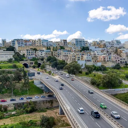Cosy Penthouse With Terrace & Views In St Julians By 360 Estates Daire