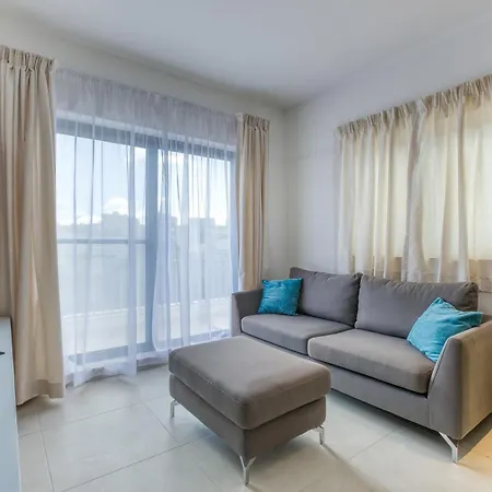 Apartament Cosy Penthouse With Terrace & Views In St Julians By 360 Estates