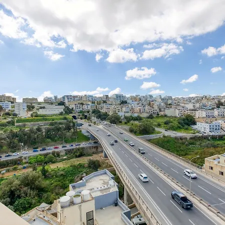 Cosy Penthouse With Terrace & Views In St Julians By 360 Estates Daire