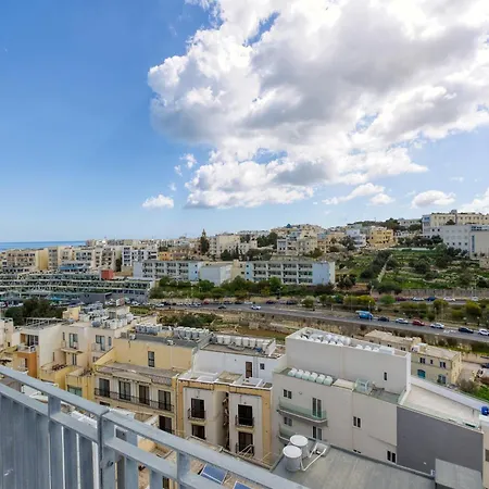 Cosy Penthouse With Terrace & Views In St Julians By 360 Estates San Ġiljan