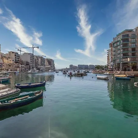 Cosy Penthouse With Terrace & Views In St Julians By 360 Estates *