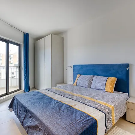 Cosy Penthouse With Terrace & Views In St Julians By 360 Estates *