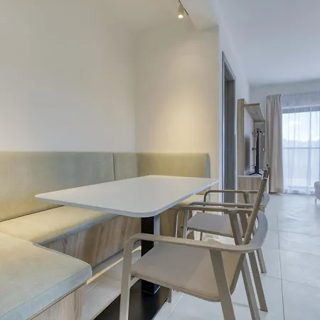 Apartamento Cosy Penthouse With Terrace & Views In St Julians By 360 Estates St. Julian's