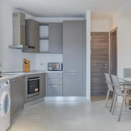 Apartamento Cosy Penthouse With Terrace & Views In St Julians By 360 Estates *